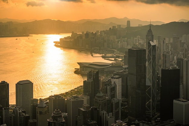 Hong Kong-stad bij zonsopgang