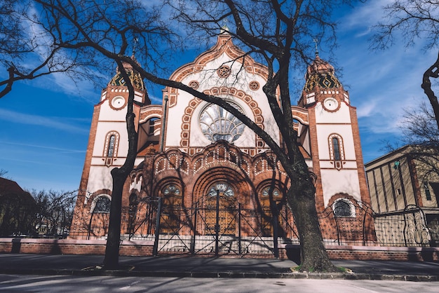 Hongaarse Art Nouveau-synagoge in Subotica