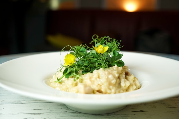 Hoofdgerecht in een restaurant