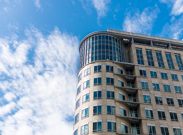 Hoog gebouw in muisweergave