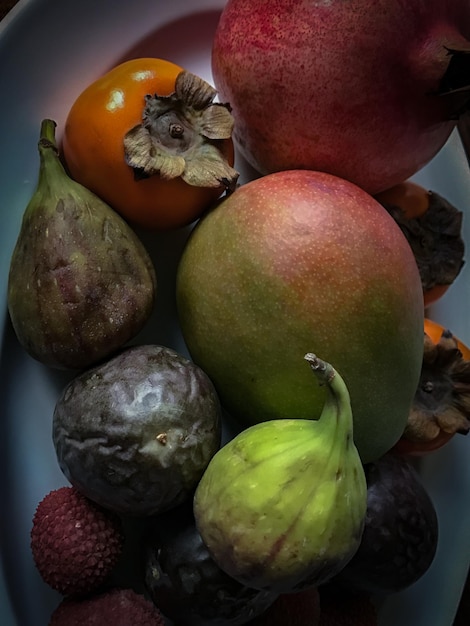 Foto hooghoekbeeld van appels op tafel