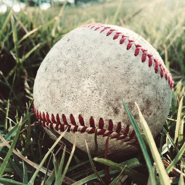Foto hooghoekbeeld van de bal op het veld