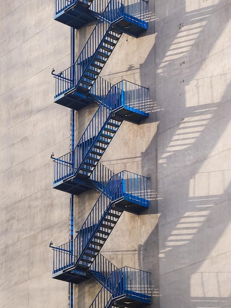 Foto hooghoekbeeld van een modern gebouw