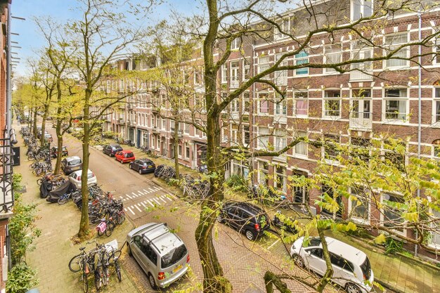 Foto hooghoekbeeld van een stadsstraat