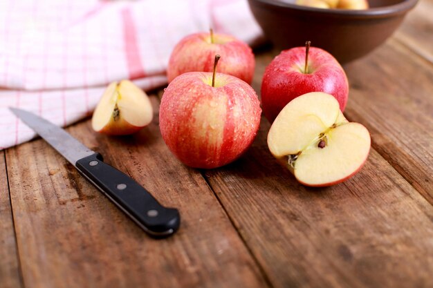 Foto hooghoekbeeld van fruit op tafel