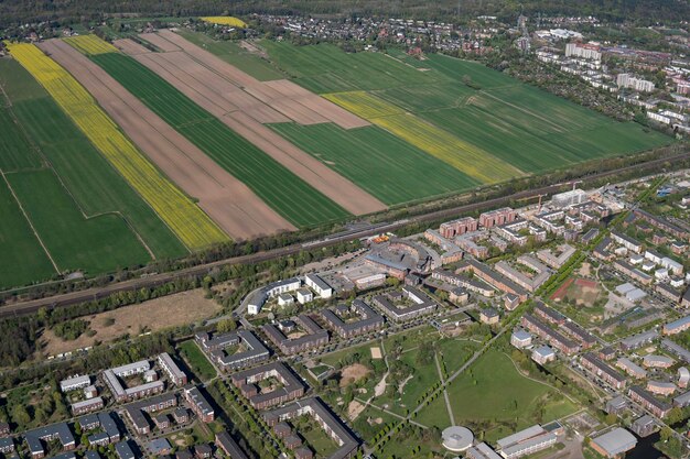 Foto hooghoekbeeld van gebouwen in de stad