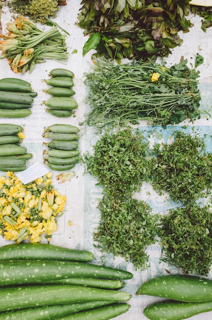 Foto hooghoekbeeld van groenten op de plant