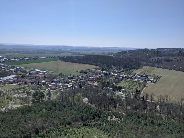 Foto hooghoekbeeld van het veld tegen een heldere lucht