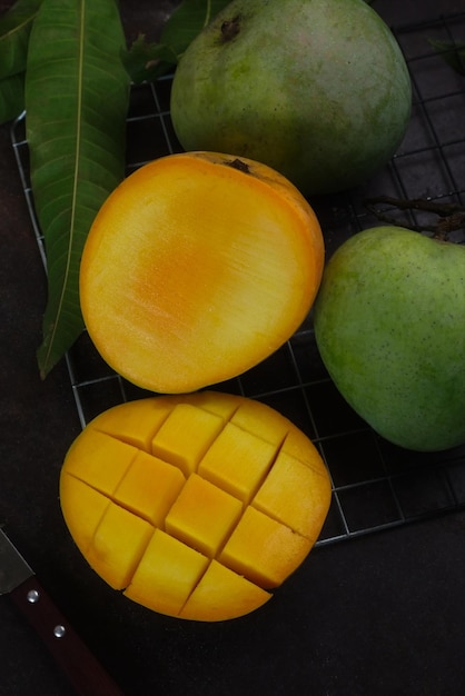 Hooghoekbeeld van mango's