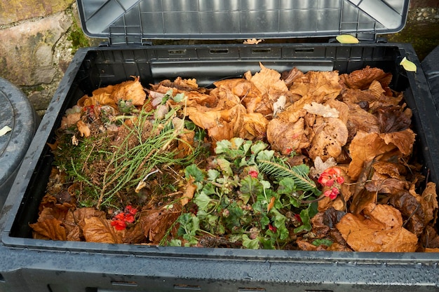 Foto hooghoekbeeld van voedsel op barbecue grill