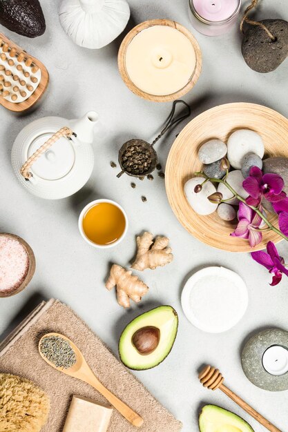 Foto hooghoekbeeld van voedsel op tafel