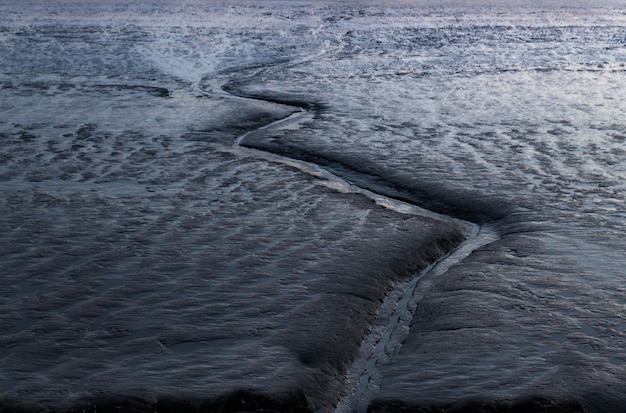 Hooghoekse weergave van nat land