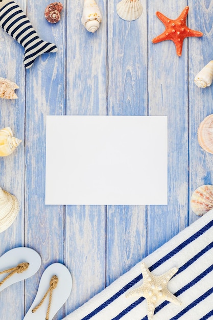 Foto hooghoekweergave van brood op tafel