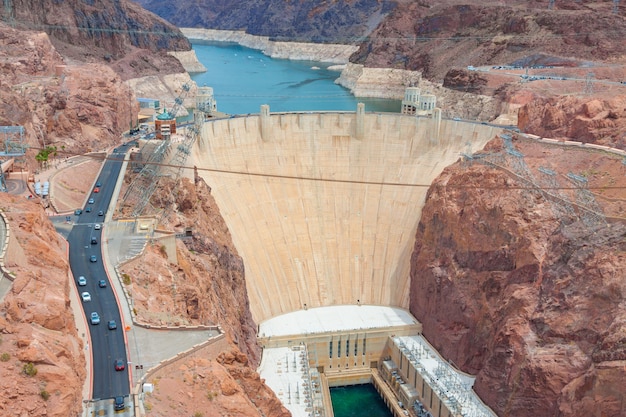 Photo hoover dam on arizona and nevada border in united states of america.