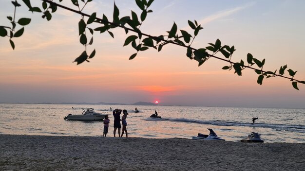 Horizon over water in ban bang phra