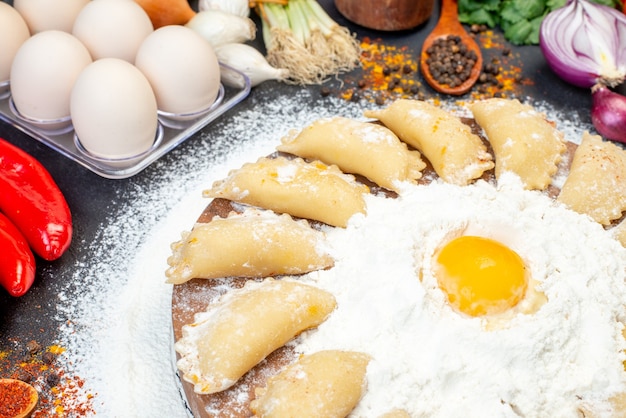 Horizontal view of raw dumplings