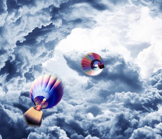 Photo hot air balloons in air