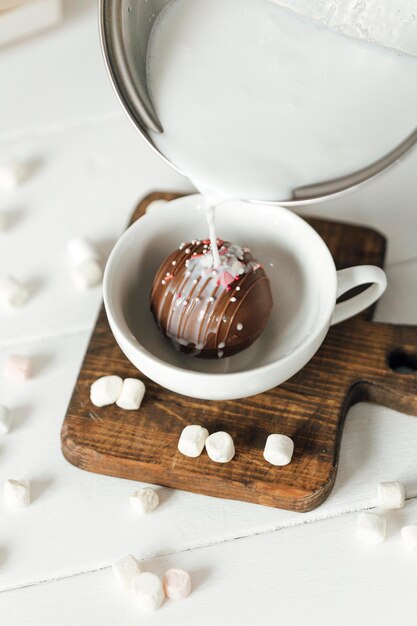 Hot Chocolate Ball Bomb Winterdrank