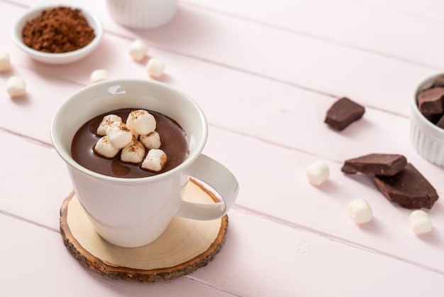 hot chocolate with marshmallows