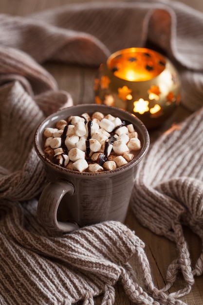 미니 마시멜로 온난화 음료와 핫 초콜릿