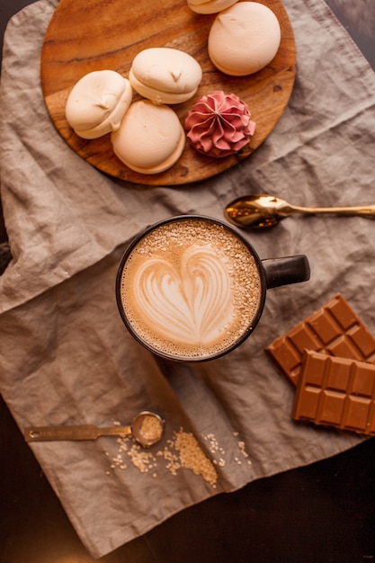 Photo hot coffee in mug