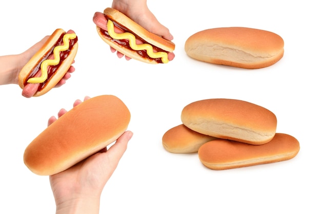 Pane hot dog isolato su sfondo bianco