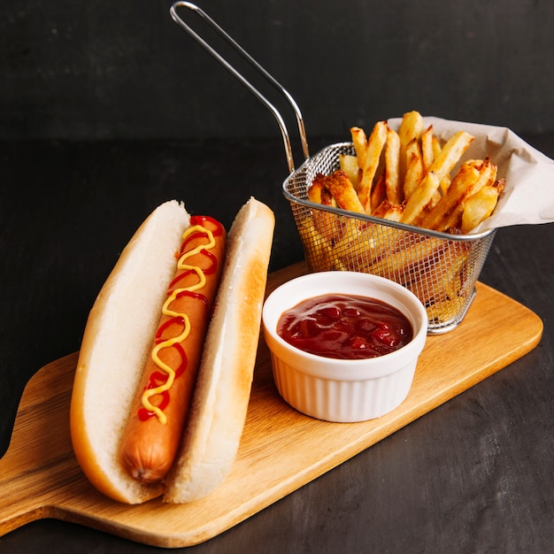 Hot dog, chips and ketchup