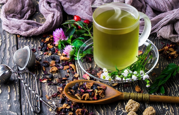 Photo hot tea and aromatic spices composition