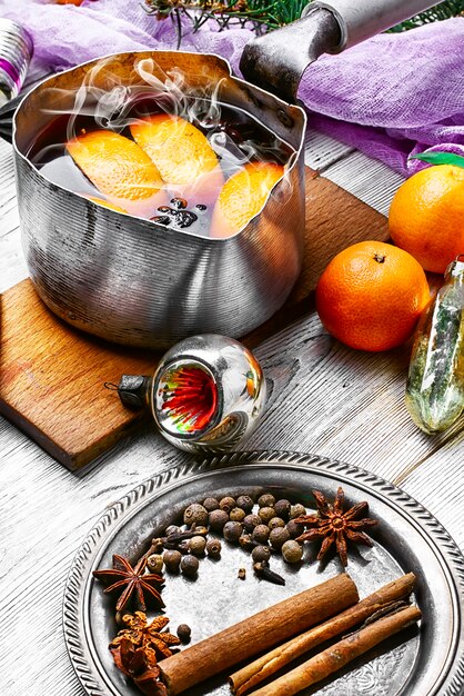 Hot wine with oranges