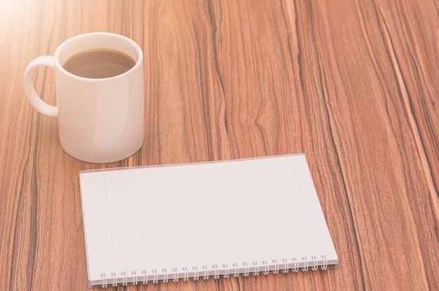 Hou van lezen, boeken schrijven, koffie drinken