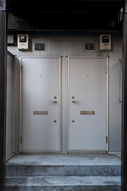 Photo house entrance japan with metallic door