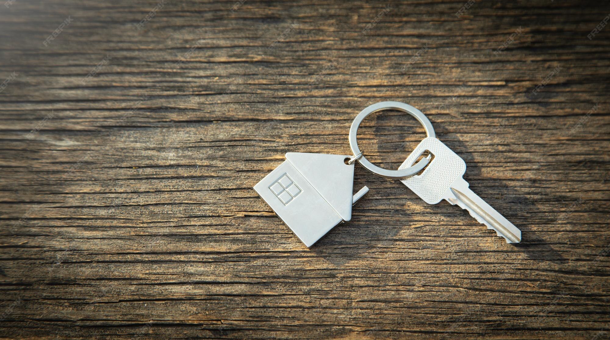 Premium Photo | House keys at the outdoor background