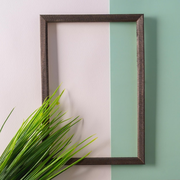 Houten frame over papier achtergrond het concept van minimalisme