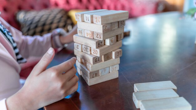 Houten torenpuzzelstokken