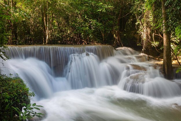 Водопад Huai Mae Khamin Канчанабури Таиланд