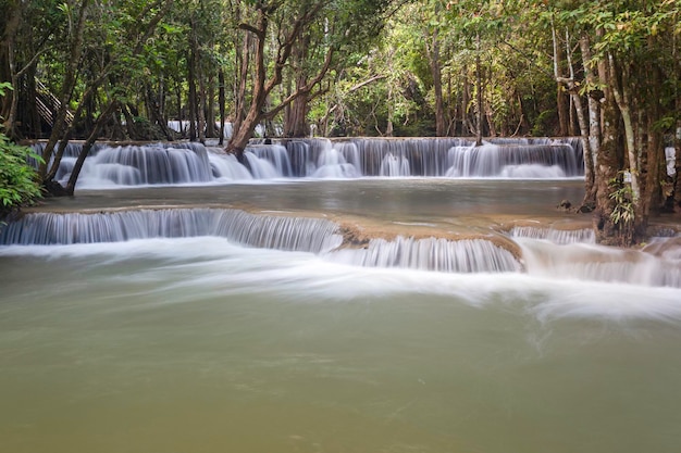 Huai Mae Khamin 폭포 Kanchanaburi 태국