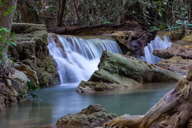 Foto huai mae khamin-waterval