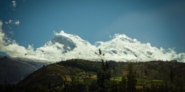 Huaraz, Peru de Huascaran-rotsbergen op de Cordilldera Blanca