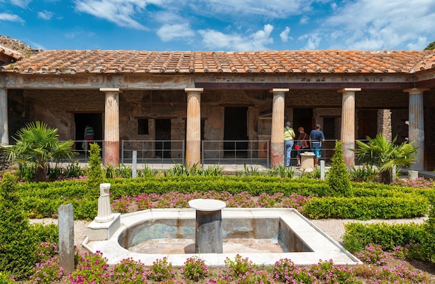 Huis met terras in Pompeii in de buurt van Napels, Italië