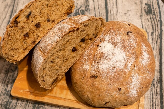 Huisgemaakt rond brood