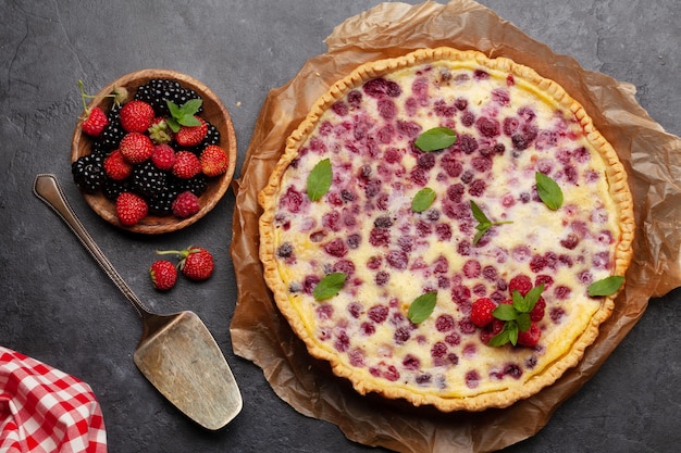 Huisgemaakte bessen cheesecake Zoete frambozentaart