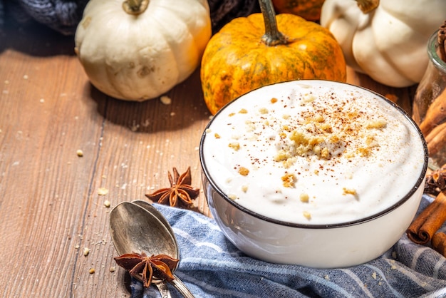 Huisgemaakte pumpkin spice yoghurt