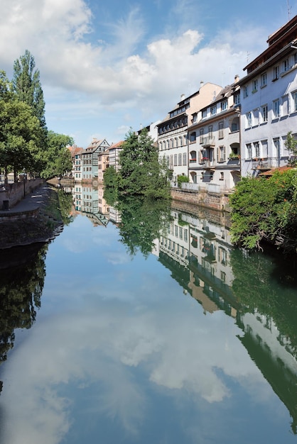 Huizen aan de rivier in Straatsburg Frankrijk