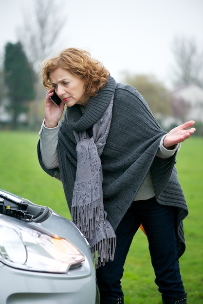 Foto hulp van de klantenservice van automobile