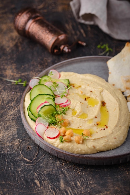 Hummus from chickpeas and pita bread