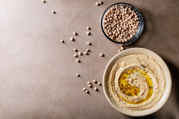 Hummus met olijfolie