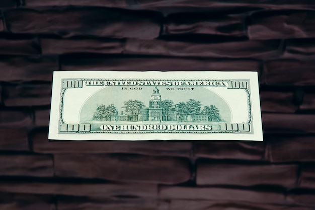 Photo a hundred-dollar bill.