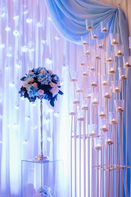 Huwelijksceremonieruimte, boogstoelen decor