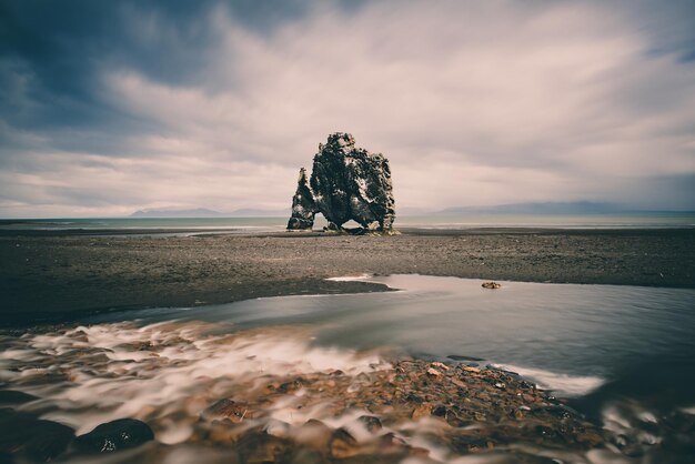 Hvitserkur-rots in IJsland