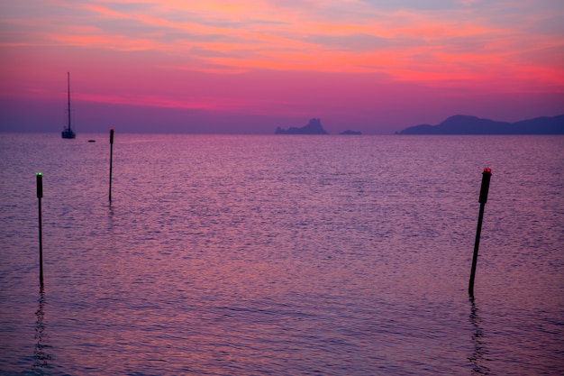 Ibiza-zonsondergangmening van formenteraeiland